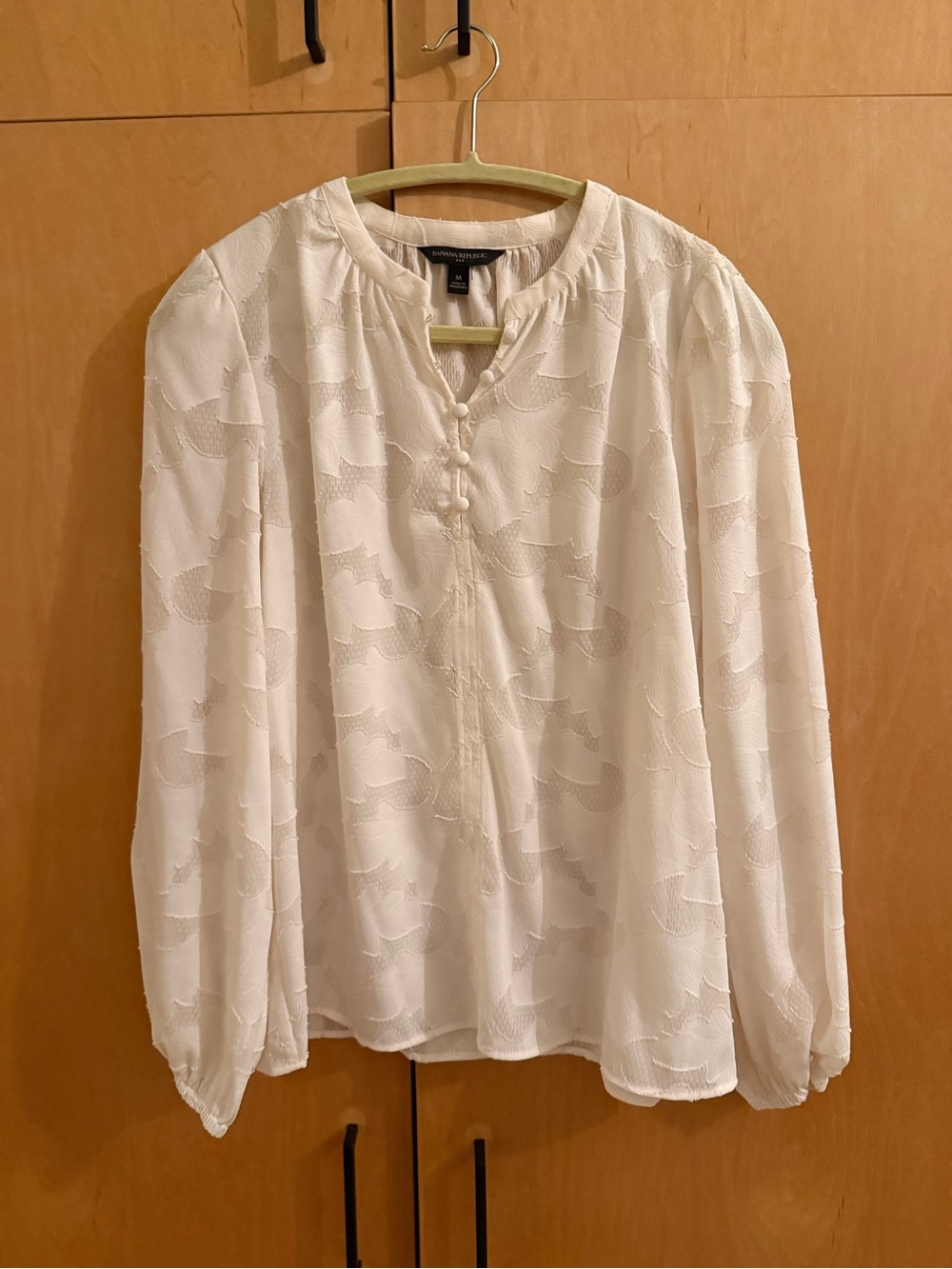 Banana Republic Cream Textured Button-Neck Long Sleeve Blouse